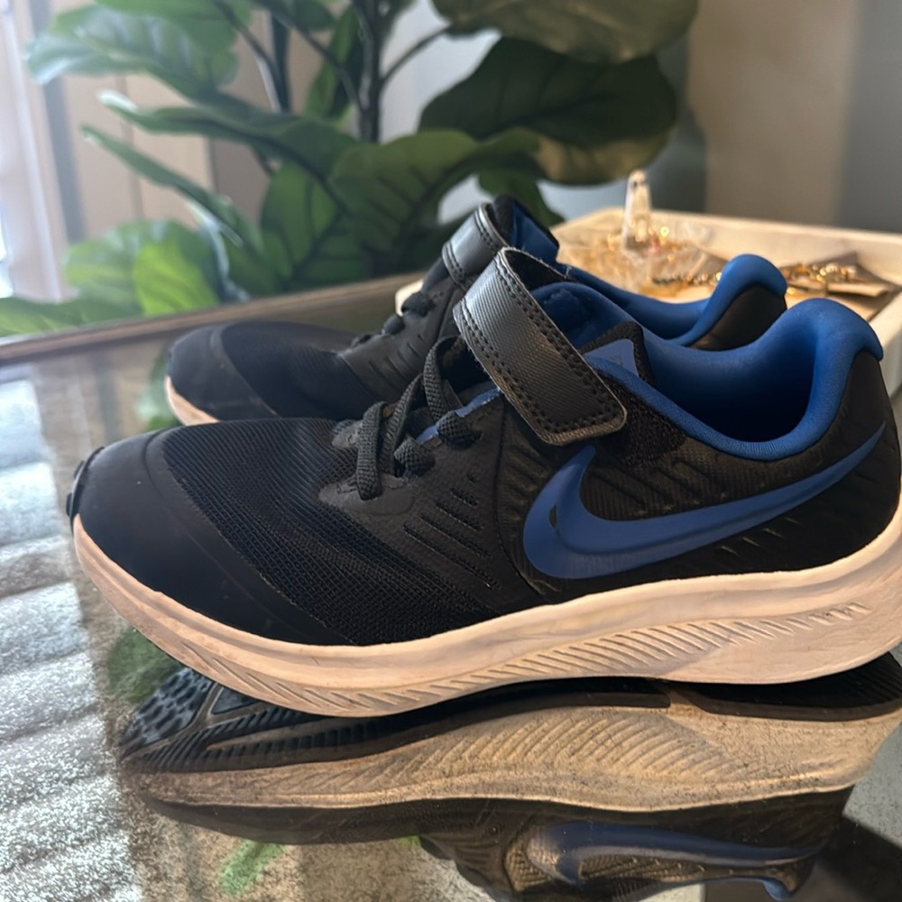 Boys Nike Sneakers